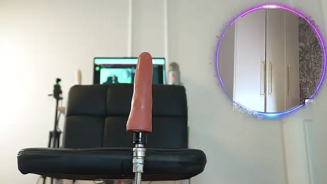 Miss69Ri99 online show from March 2026 06:28:02 AM