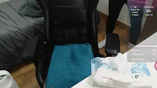 Snapshot of cutehairymacho chatting on January 2025 07:49:02 AM cutehairymacho online show from January 2025 07:49:02 AM