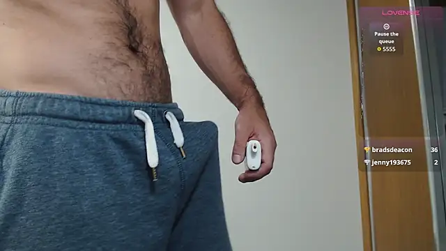 Snapshot of cutehairymacho chatting on October 2025 10:48:01 AM cutehairymacho online show from October 2025 10:48:01 AM