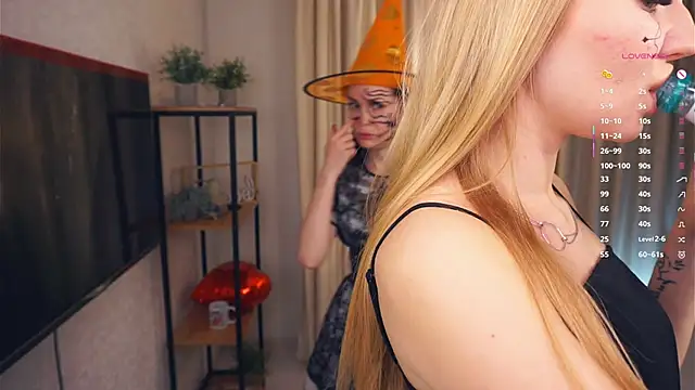 EllenReeves online show from October 2025 06:25:01 AM