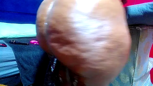 Snapshot of Lelety79 chatting on January 2026 05:27:02 PM Lelety79 online show from January 2026 05:27:02 PM