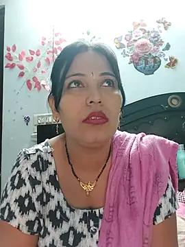 Poojabhabi101 online show from November 2025 05:56:02 AM