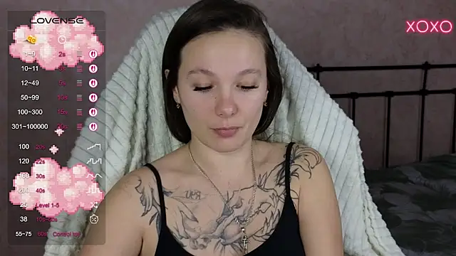 lil luna x online show from March 2025 05:36:01 PM