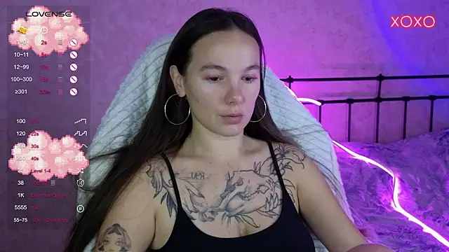 lil luna x online show from October 2025 05:10:02 PM