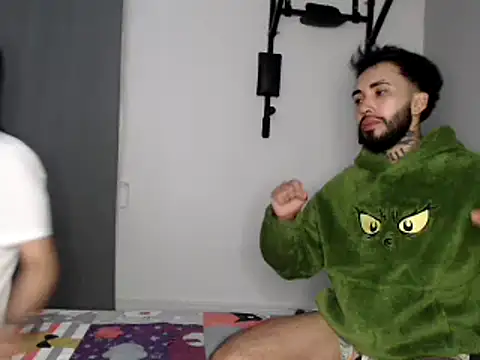 transgenderboy online show from March 2025 06:53:01 AM