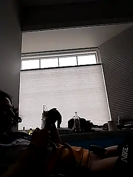 LiverandBrat77 online show from February 2025 03:31:02 PM