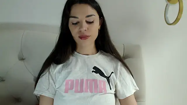 Mika Gold online show from April 2026 06:21:01 PM