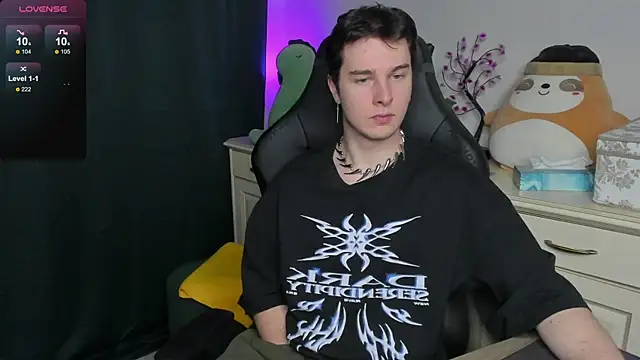 Snapshot of Vincent_Strong chatting on January 2026 01:37:02 PM Vincent Strong online show from January 2026 01:37:02 PM