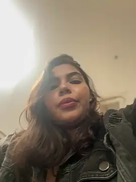 GigiiStone online show from December 2024 05:36:02 PM