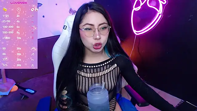 Snapshot of demyanderson_ chatting on January 2025 10:45:02 PM demyanderson online show from January 2025 10:45:02 PM