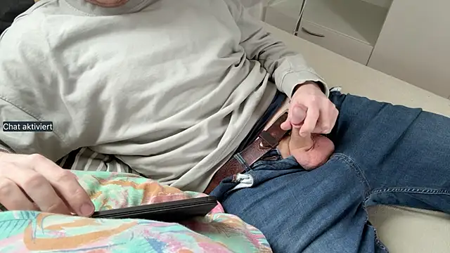 an0nym0us us3r online show from March 2026 01:07:02 PM