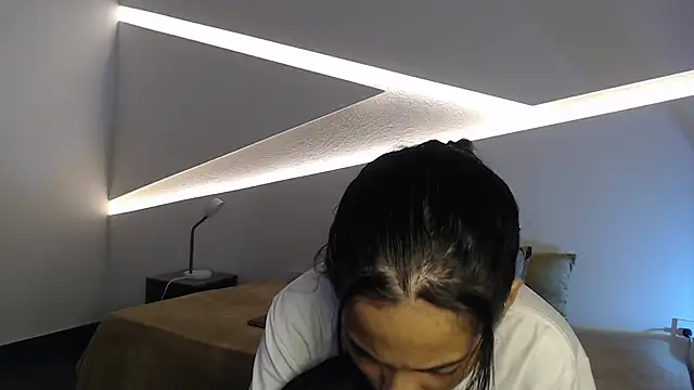 hot little bunny online show from October 2025 09:56:01 PM