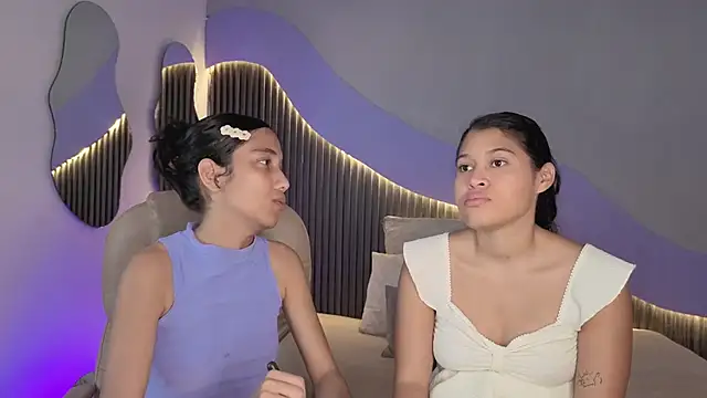 hot little bunny online show from April 2026 09:28:02 PM