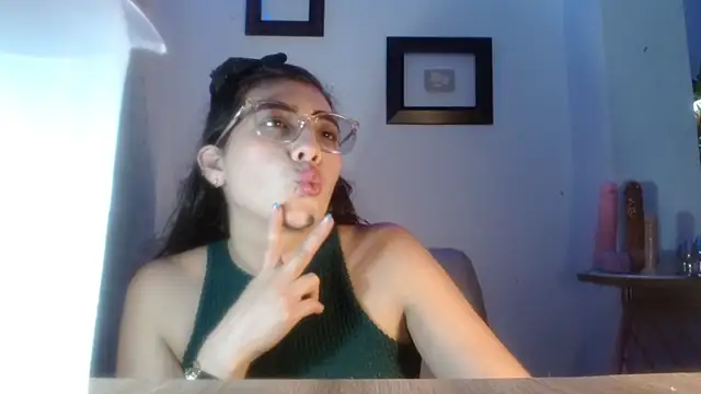 DaMikaela  online show from February 2026 06:56:01 PM