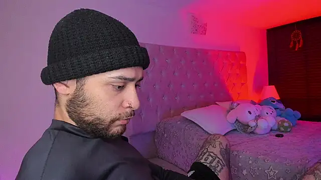 AbbyAndChris2 online show from April 2026 07:02:02 AM