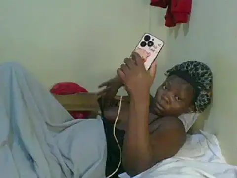 Snapshot of sweet-frida22 chatting on March 2025 02:15:01 AM sweet-frida22 online show from March 2025 02:15:01 AM