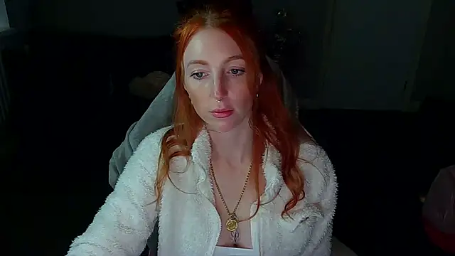Snapshot of Red_firesquirt chatting on February 2025 02:48:02 PM Red firesquirt online show from February 2025 02:48:02 PM