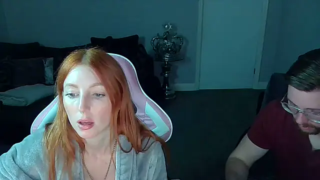 Snapshot of Red_firesquirt chatting on March 2025 09:18:02 PM Red firesquirt online show from March 2025 09:18:02 PM