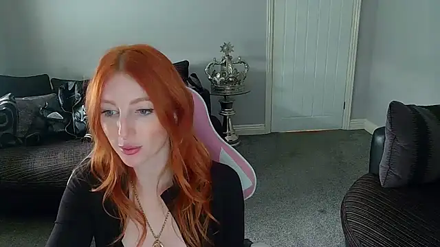 Snapshot of Red_firesquirt chatting on March 2025 02:37:01 PM Red firesquirt online show from March 2025 02:37:01 PM