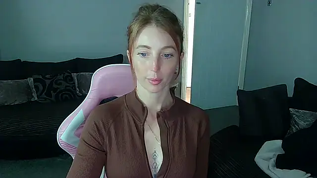 Red firesquirt online show from April 2026 01:05:02 PM