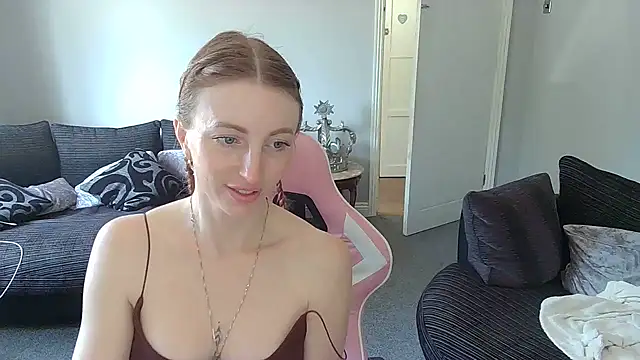 Snapshot of Red_firesquirt chatting on April 2026 08:51:01 AM Red firesquirt online show from April 2026 08:51:01 AM