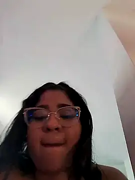 Yelly online show from February 2026 03:18:02 PM