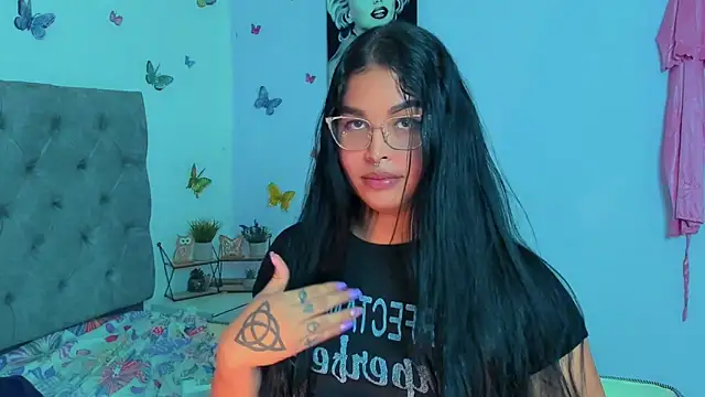 mabellfox online show from December 2024 05:15:02 AM