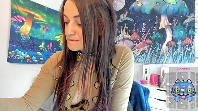 LovelyAzucena online show from November 2025 03:01:02 PM