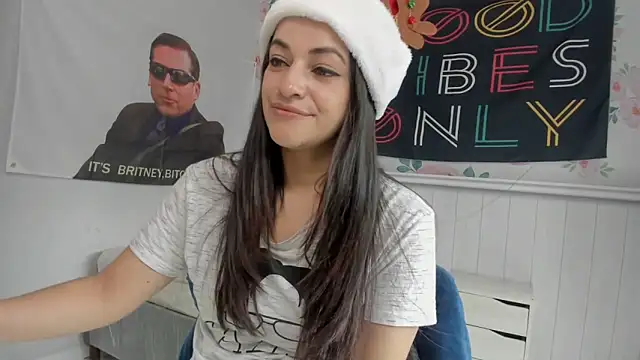 LovelyAzucena online show from December 2025 03:19:01 PM