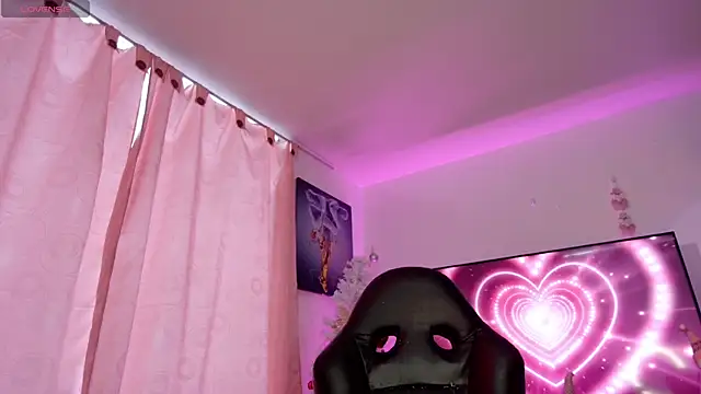 TiffanyBela online show from December 2025 09:12:02 PM