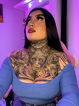 CloeeBeckam online show from November 2025 10:27:01 AM