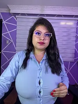 Snapshot of MiiaaJoness chatting on April 2026 04:20:01 PM MiiaaJoness online show from April 2026 04:20:01 PM