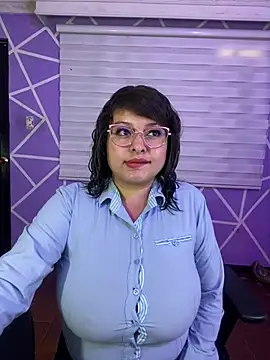 Snapshot of MiiaaJoness chatting on July 2026 04:44:01 PM MiiaaJoness online show from July 2026 04:44:01 PM
