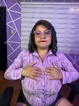 Snapshot of MiiaaJoness chatting on July 2026 04:39:33 PM MiiaaJoness online show from July 2026 04:39:33 PM