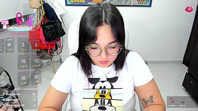 Snapshot of CelesteBrucee chatting on March 2025 01:53:02 AM CelesteBrucee online show from March 2025 01:53:02 AM