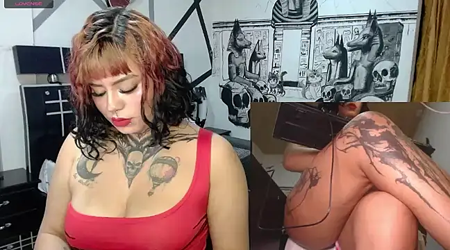 Snapshot of miss_cloverrr chatting on January 2025 01:41:02 AM miss cloverrr online show from January 2025 01:41:02 AM