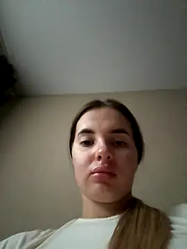 Donna Evans online show from November 2025 02:58:02 AM