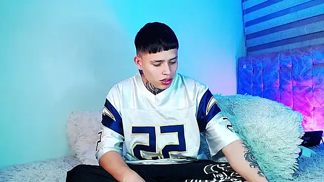  justinmoon2 online show from July 2026 08:06:02 AM