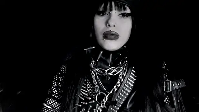 XXIOUX online show from April 2026 04:01:01 AM