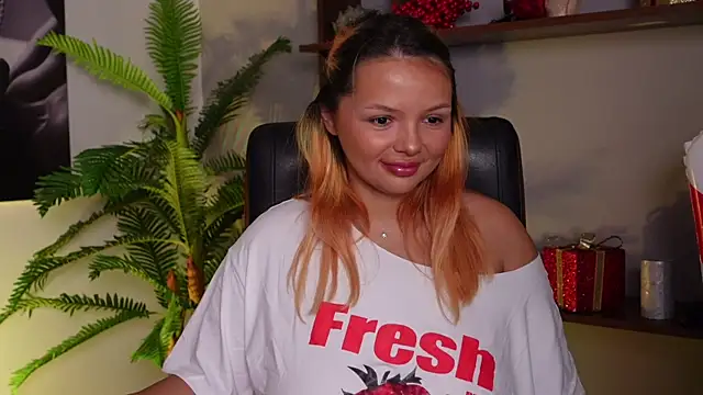 Snapshot of CelesteBailey chatting on December 2024 07:47:02 AM CelesteBailey online show from December 2024 07:47:02 AM