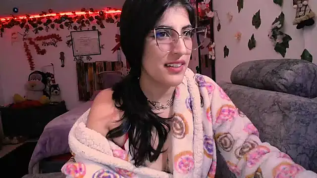 azahar  ziiz online show from December 2024 02:21:01 AM