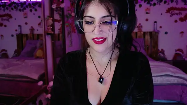 azahar  ziiz online show from December 2025 08:16:02 PM