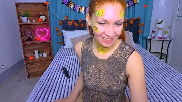 LucieHells online show from October 2025 01:29:01 AM