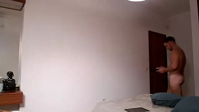 Snapshot of SexyandMarried1 chatting on November 2025 09:54:01 PM SexyandMarried1 online show from November 2025 09:54:01 PM