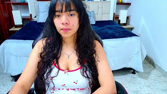 laureentt  online show from October 2025 03:07:02 AM