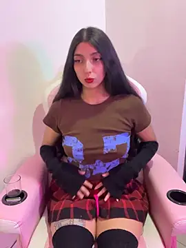 Felicia smok3 online show from April 2026 02:20:01 AM