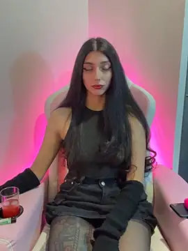 Snapshot of Felicia_smok3 chatting on April 2026 01:56:02 AM Felicia smok3 online show from April 2026 01:56:02 AM