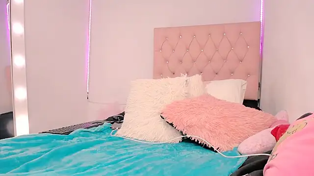 Celeste  sweetx online show from February 2025 06:20:02 PM