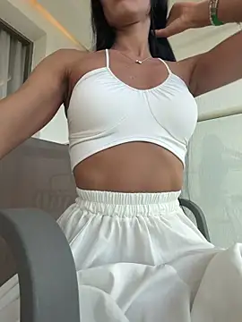 Snapshot of Miss_Flexi_fit chatting on June 2026 04:21:02 PM Miss Flexi fit online show from June 2026 04:21:02 PM