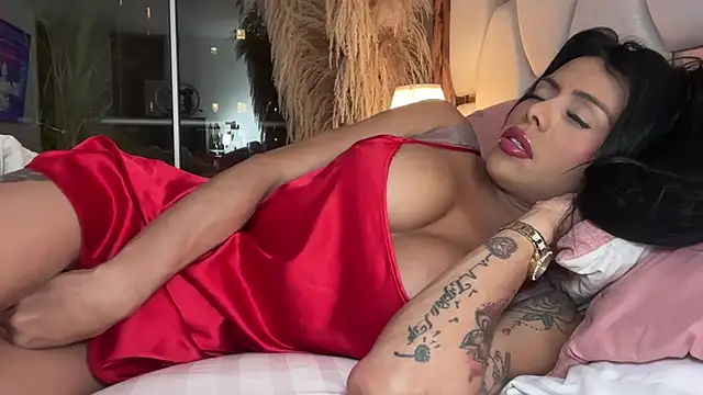 HOT LADY 777 online show from December 2024 12:23:01 AM